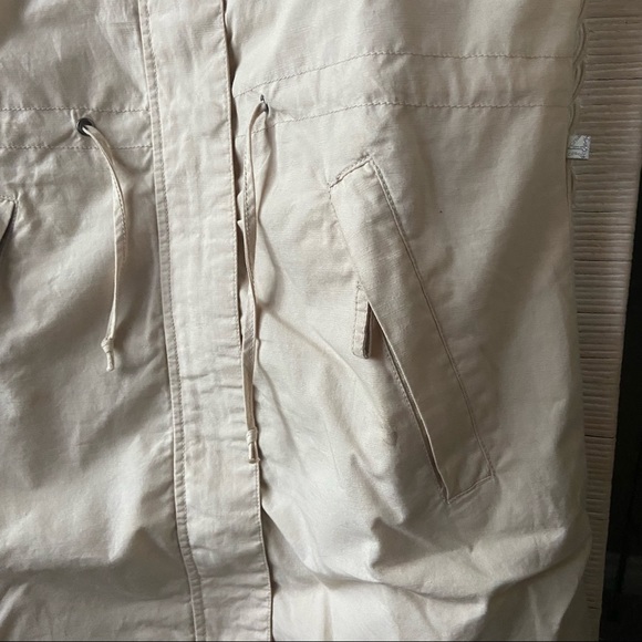 Girls Trench Coat age 11-12 - Picture 5 of 15